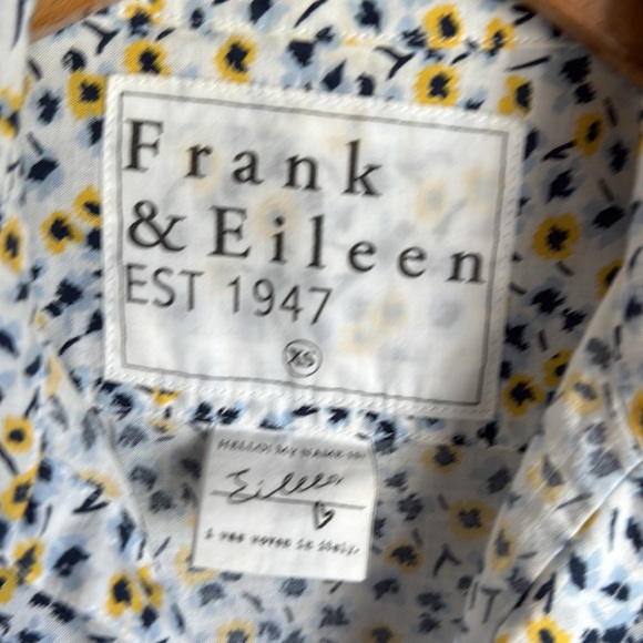 Frank & Eileen Relaxed Fit Floral Button-Up Shirt XS - Picture 5 of 10